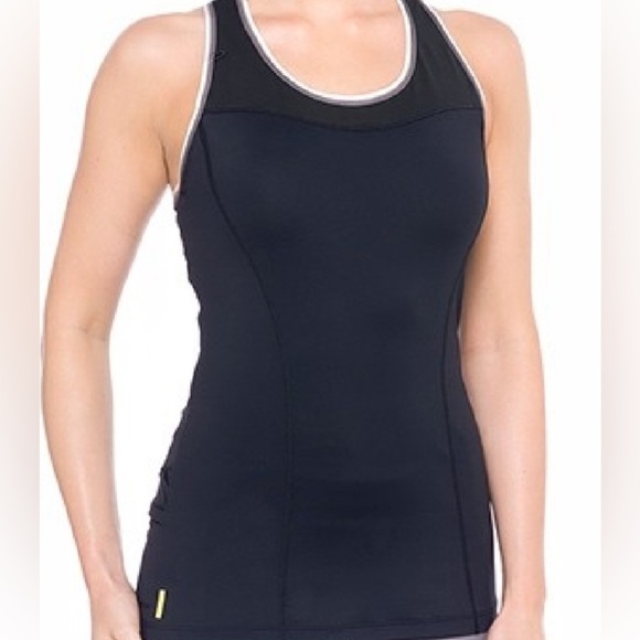 Lole Tops - Lolë athletic racer back‎ tank top black with secret pocket